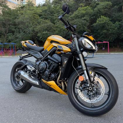 TRIUMPH STREET TRIPLE RS ABS 